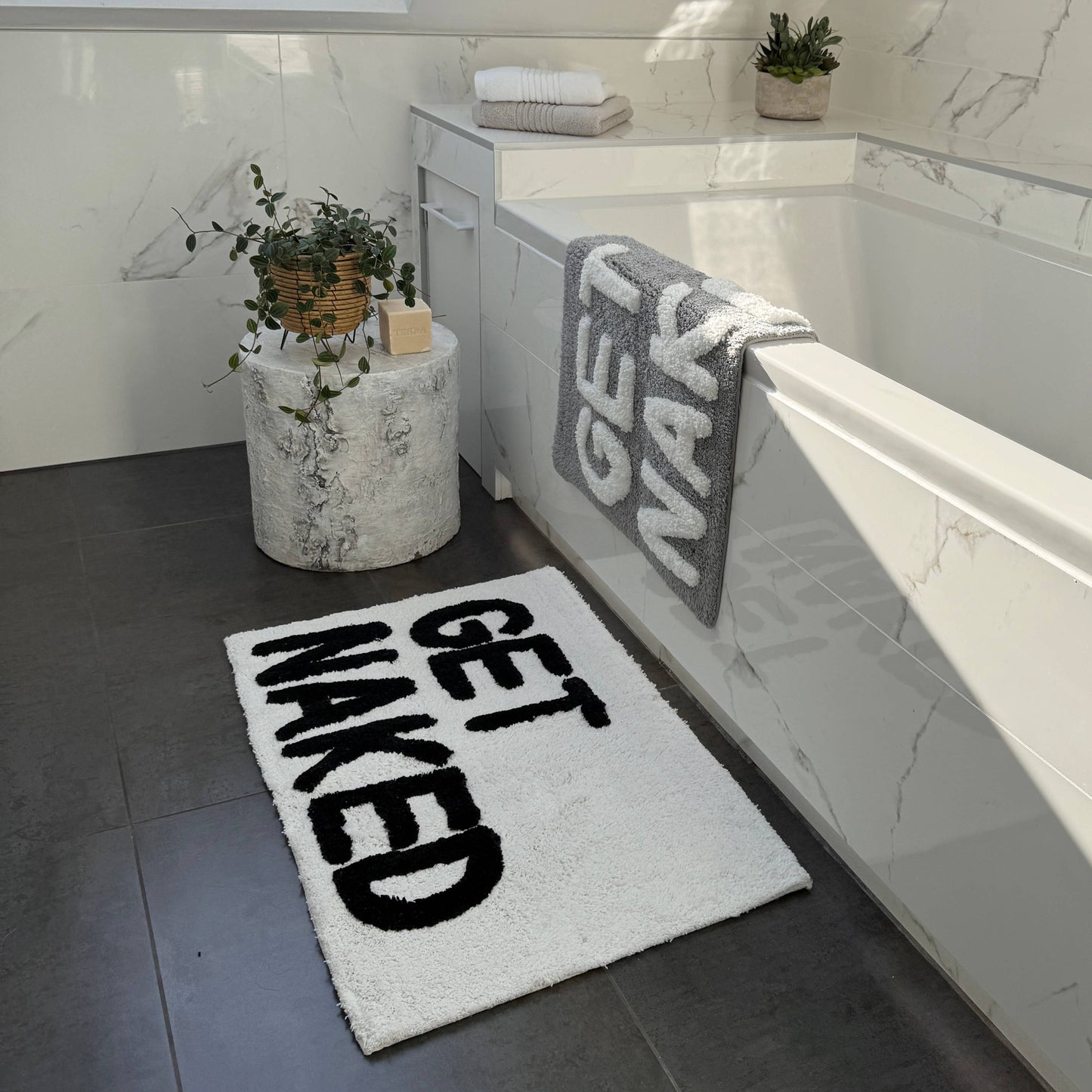 Tapis de bain Get Naked - Blanc/Noir