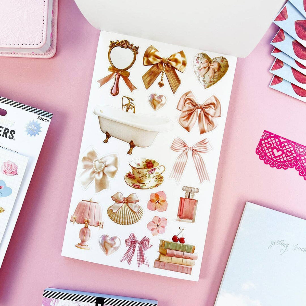 Carnet de Stickers Coquette Junk Journal